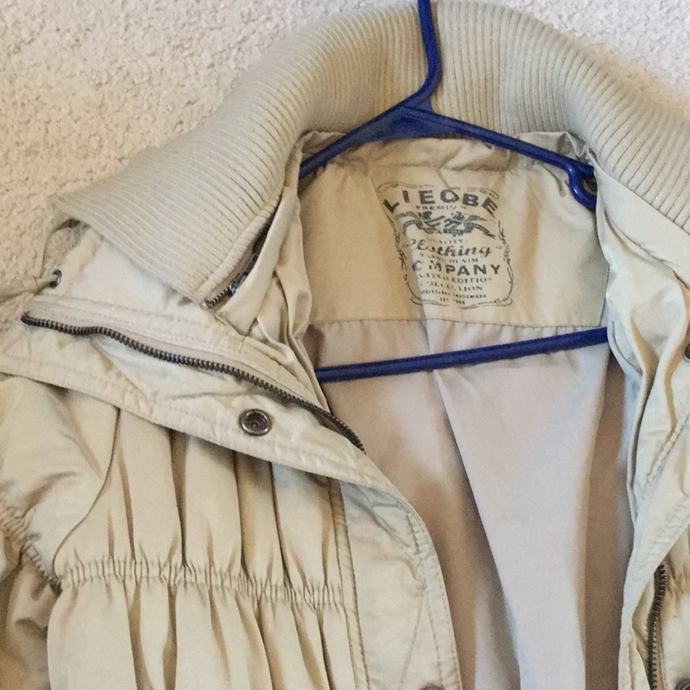Puffer Jacket - Picture 2 of 4